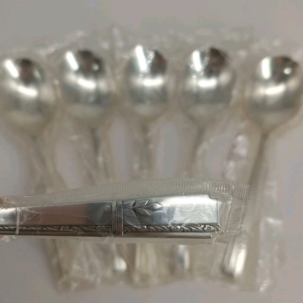6X SS Oneida Prestige GRENOBLE Silverplate Soup Spoons NEW